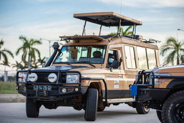 EcoTur Background Image